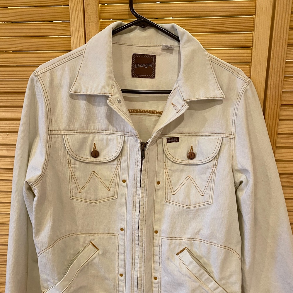 Wrangler retro white denim jacket.